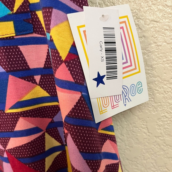 LuLaRoe XS Casual Everyday Geometric Floral Print Short Sleeve Dress - Picture 15 of 15